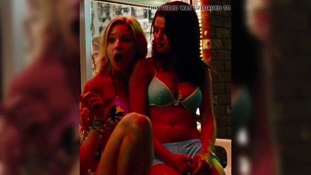 Selena Gomez & Ashley Benson