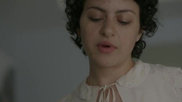 Alia Shawkat - Transparent s04e02 (2017)