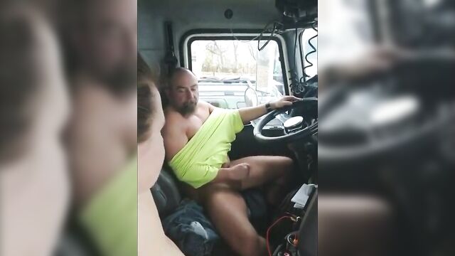 tinder pornstar milf fucks an older man in a truck's front