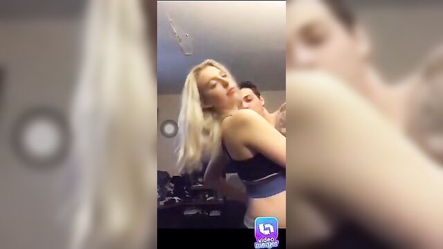 Girl give BF a blowjob Show Boobs & twerks on periscope live