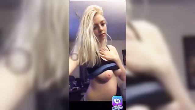 Girl give BF a blowjob Show Boobs & twerks on periscope live