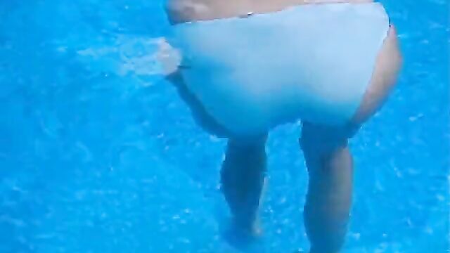 Underwater farts at the pool