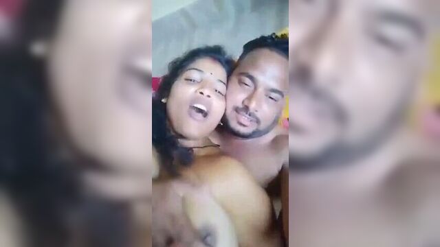 Desi Sexy Vaishnavi and her new boyfriend