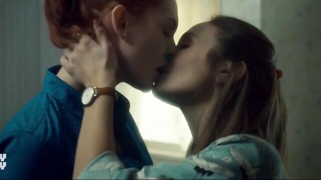 Wynonna Earp (2016-) s02