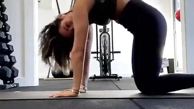 Frankie Bridge doing yoga at home, perfect body