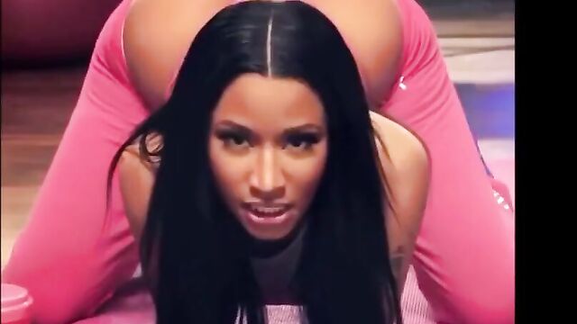 Nicki Minaj - Twerking Anaconda.