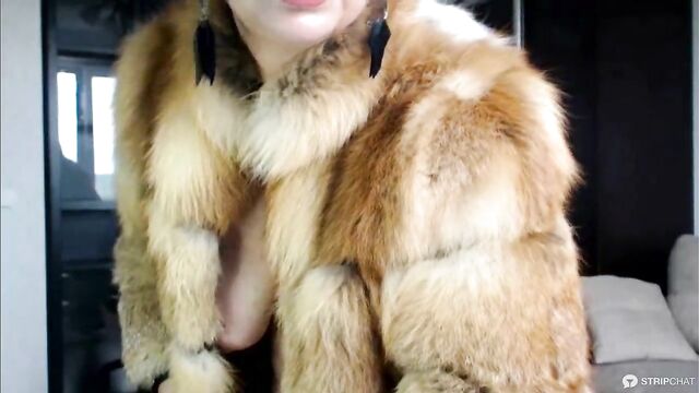 VENUS IN FURS, or hot MILF in a fur coat and with a cigarette!