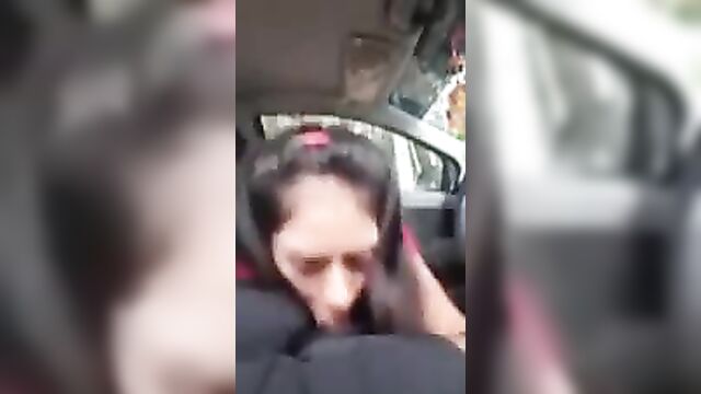 Blowjob in car inside