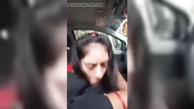 Blowjob in car inside