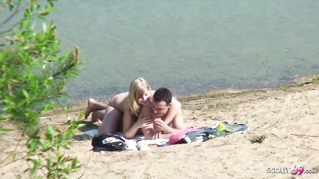 Real Teen Couple on German Beach, Voyeur Fuck with Stranger
