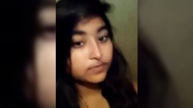 Amateur Bangladeshi Girl Masturbating