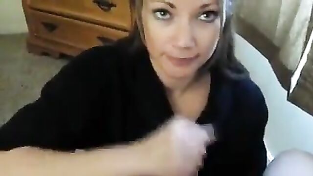 Cute Smiling Milf Blowjob