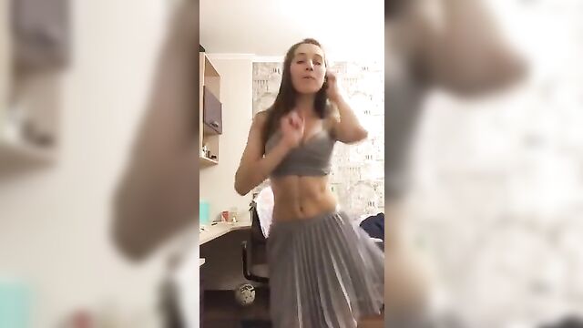 Hot Girl on Periscope Dancing and Stripping