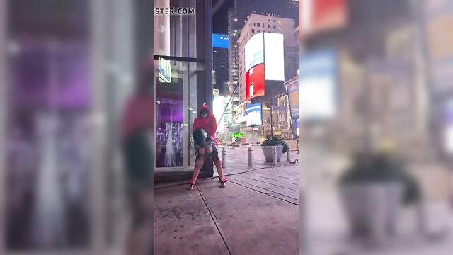 Hot Latina Fucks in Public In NY