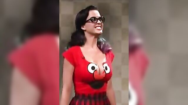 katy perry big boobs bouncing