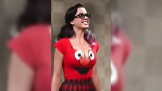 katy perry big boobs bouncing