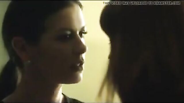 Catherine Zeta Jones lesbian scene