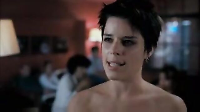 Neve Campbell Nude!