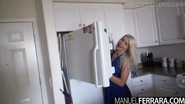 Anikka Albrite Scarfs A Full Load After Dazzling Manuel