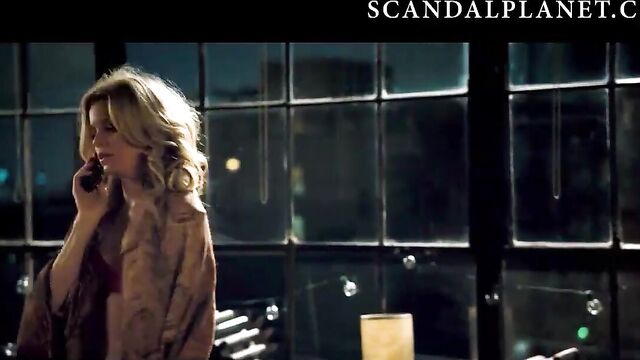 Elizabeth Banks Nude & Sex Scenes On ScandalPlanet