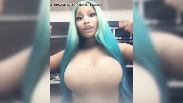 Nicki Minaj Huge Tits