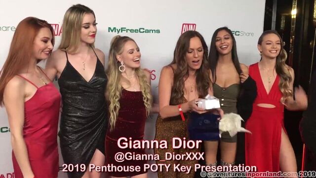 2019 AVN Noms Red Carpet - Penthouse POY Key Presentation