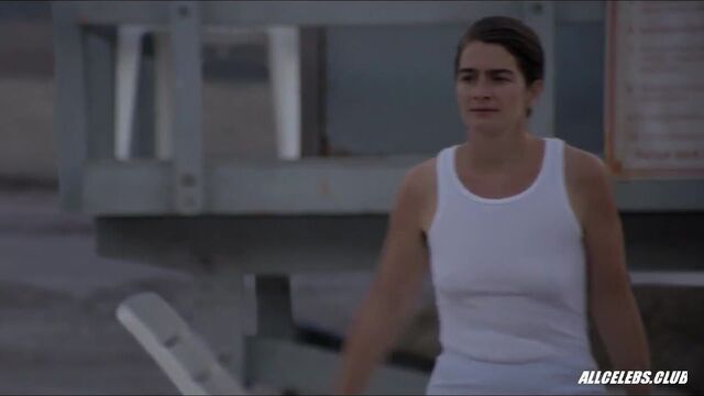 Gaby Hoffmann c-thru in Transparent - S04E10