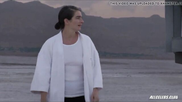 Gaby Hoffmann c-thru in Transparent - S04E10