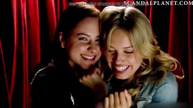 Gracie Dzienny & Haley Ramm Lesbian Kiss on ScandalPlanetCom
