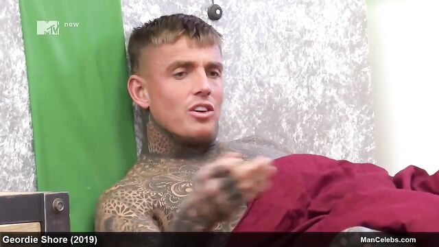 Hot Tattoo Model Beau Brennan naked during reality show