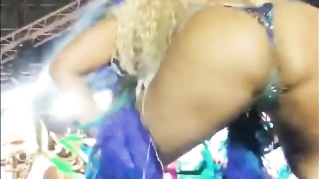 Ashanti Sexy Ass