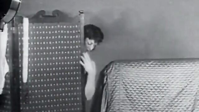 Sexy Mature Lady in Stockings Undresses (1950s Vintage)