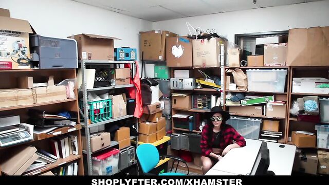 Shoplyfter- Hipster Shoplyfter Caught between two cocks