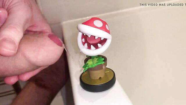 Hotglue: Piranha Plant amiibo