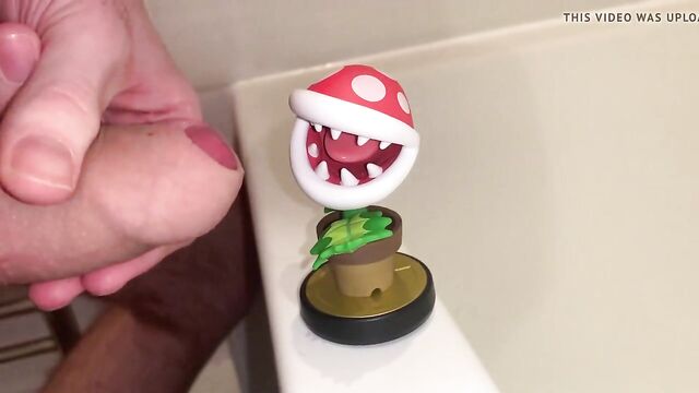 Hotglue: Piranha Plant amiibo