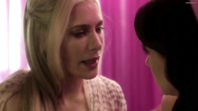 Jaime Murray, Mia Kirshner - Defiance s1e08