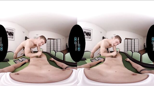 VirtualRealGay.com - Playful joker