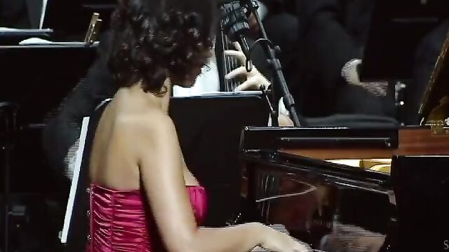 khatia buniatishvili hot