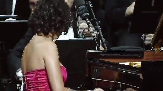 khatia buniatishvili hot