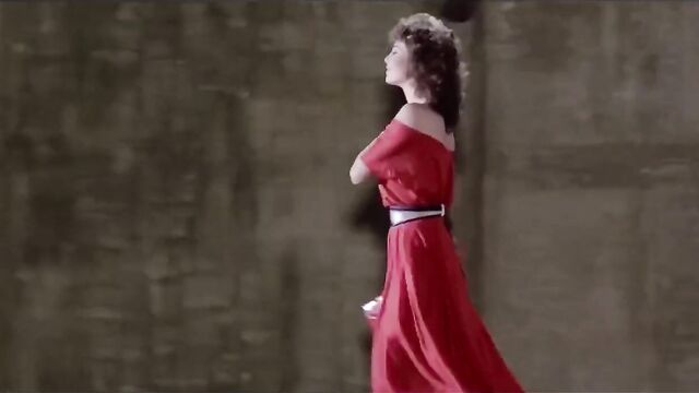 Kelly LeBrock Woman In Red Side Boob Hairy Pussy Flash