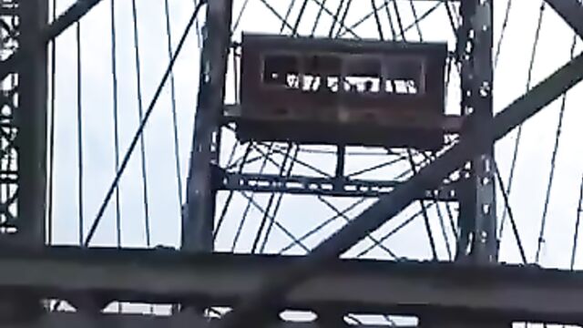 Ferris Wheel Slut