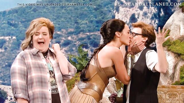 Gal Gadot & Kate McKinnon Lesbian Kiss on ScandalPlanet.Com