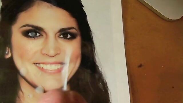 Cecily Strong Cum Tribute #1