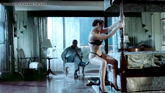 Celebrity Jamie Lee Curtis Striptease Sex Scene
