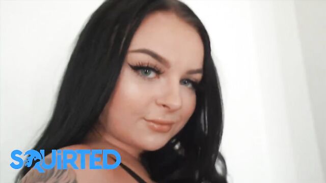 Tatted Babe Payton Preslee Rides Toni’s Big Cock and Squirts