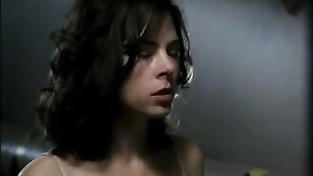 Elaine Cassidy - The Ghost Squad 03