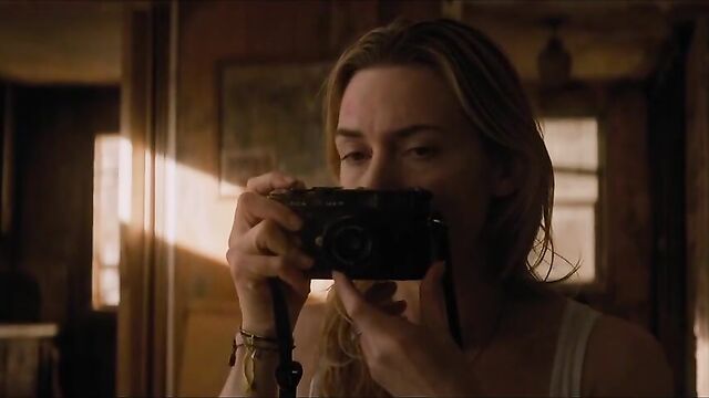 Kate Winslet - The Mountain Between Us (2017)