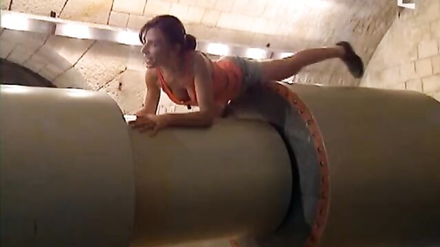 Elsa Fayer - Fort Boyard (rouleaux)