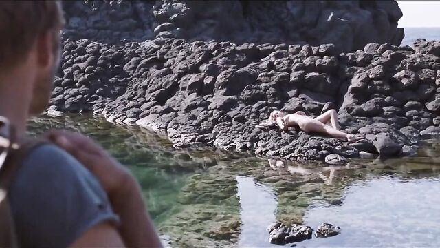 DAKOTA JOHNSON NUDE