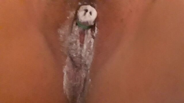 Scrubbing my ass, cunt & tied clit with toothpaste and brush